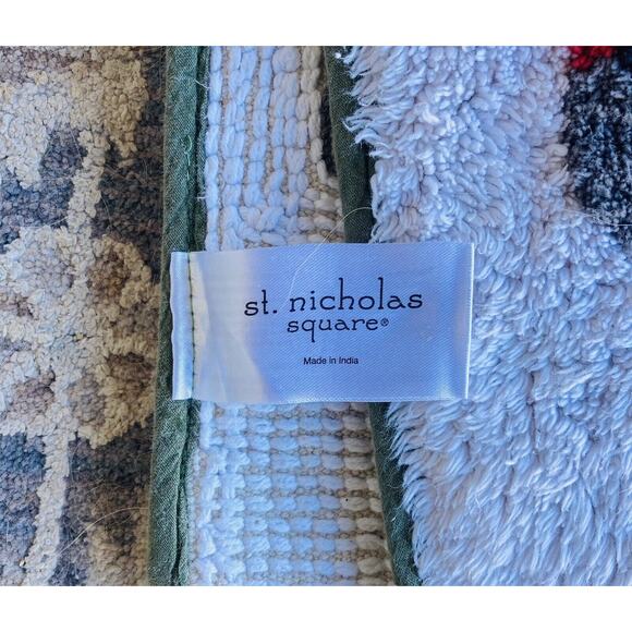 Christmas St Nicholas Square Farm Red Truck Bath Bathroom Door Mat Rug 20x30 Ind - Picture 6 of 8